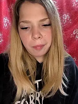 Zuli Kiska online show from 10/27/25, 09:30