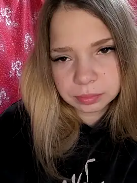 Zuli Kiska online show from 12/05/25, 06:44