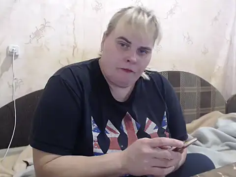 Snapshot of Ameliabusty chatting on 02/06/25, 10:48 Ameliabusty online show from 02/06/25, 10:48