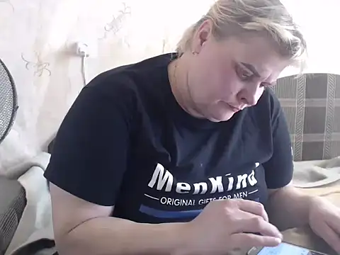 Snapshot of Ameliabusty chatting on 02/18/25, 11:33 Ameliabusty online show from 02/18/25, 11:33