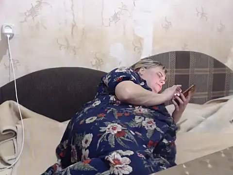 Snapshot of Ameliabusty chatting on 03/18/25, 06:04 Ameliabusty online show from 03/18/25, 06:04