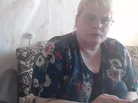 Snapshot of Ameliabusty chatting on 09/13/25, 12:49 Ameliabusty online show from 09/13/25, 12:49