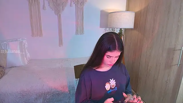 iriswest  online show from 11/14/25, 11:46