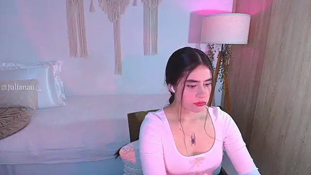 iriswest  online show from 11/17/25, 11:32