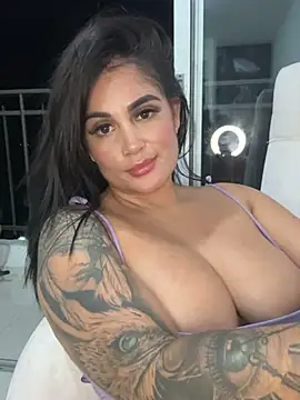 Snapshot of WowAna chatting on 03/03/25, 04:58 WowAna online show from 03/03/25, 04:58