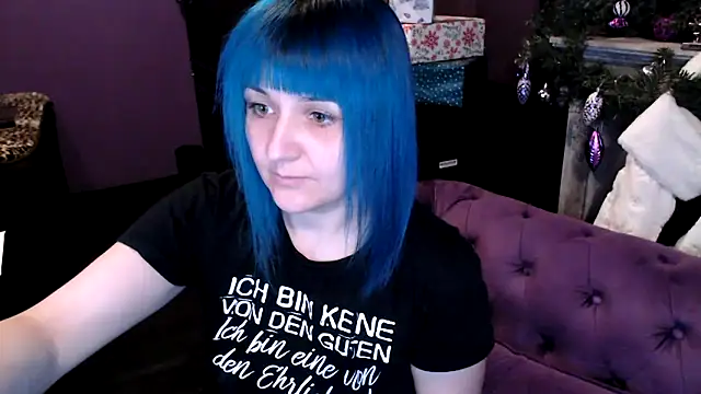 Snapshot of beauty-of-pain chatting on 12/22/25, 06:49 beauty-of-pain online show from 12/22/25, 06:49