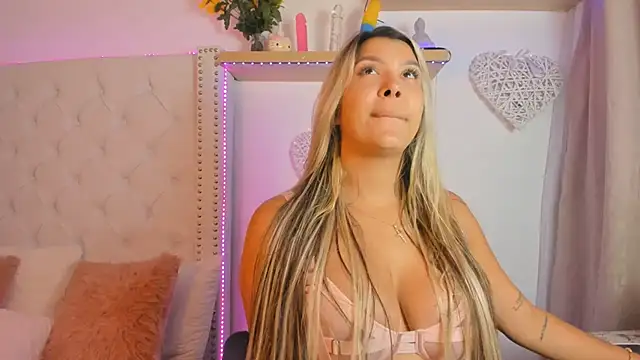 sara montiell online show from 12/05/24, 10:34