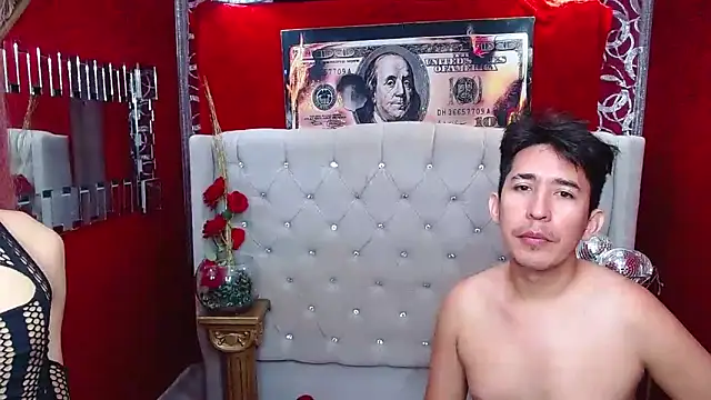 Snapshot of shannentrans chatting on 12/15/24, 12:07 shannentrans online show from 12/15/24, 12:07