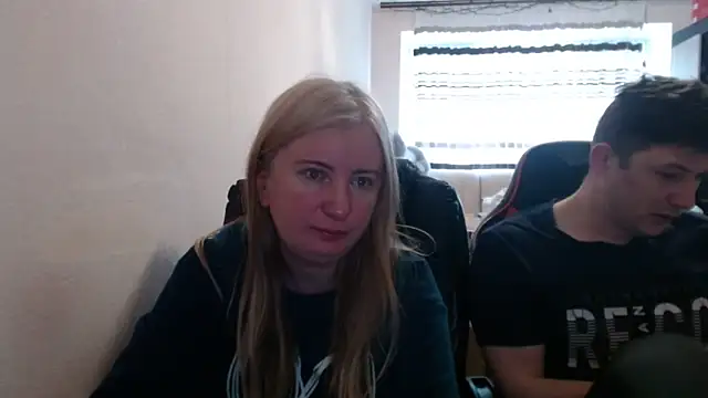 PeterAndJen online show from 05/01/26, 05:12