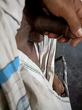 Snapshot of Lover_choice chatting on 10/27/25, 05:28 Lover choice online show from 10/27/25, 05:28