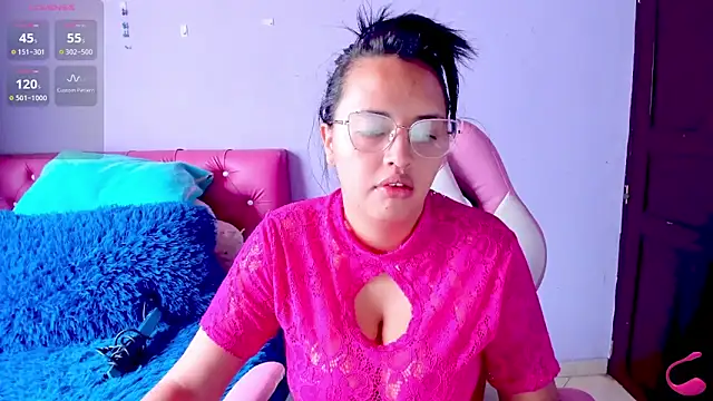 crissn0707 online show from 09/18/25, 12:29