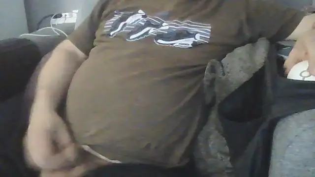 Snapshot of Naturistmale45 chatting on 04/17/26, 06:44 Naturistmale45 online show from 04/17/26, 06:44