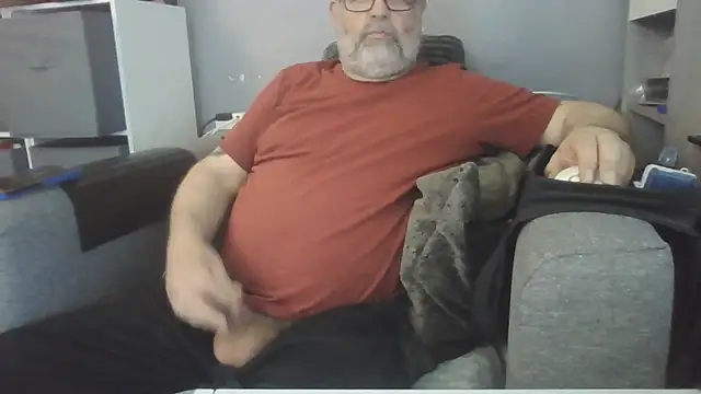Snapshot of Naturistmale45 chatting on 04/19/26, 11:53 Naturistmale45 online show from 04/19/26, 11:53