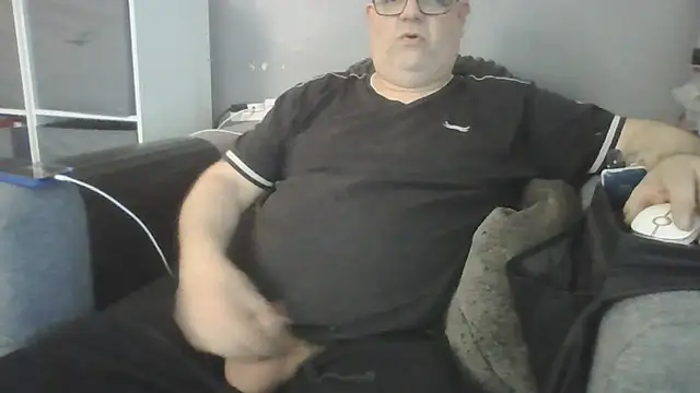 Snapshot of Naturistmale45 chatting on 04/27/26, 12:58 Naturistmale45 online show from 04/27/26, 12:58