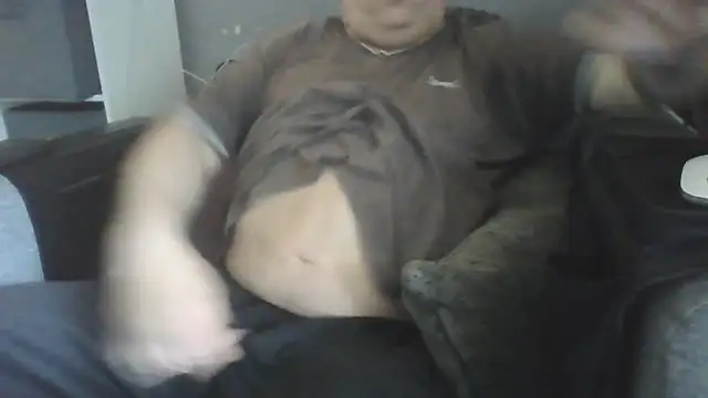 Snapshot of Naturistmale45 chatting on 05/16/26, 02:27 Naturistmale45 online show from 05/16/26, 02:27