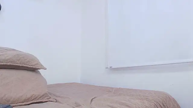 timkerbell  online show from 11/06/25, 07:15