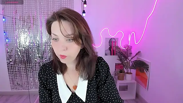 MargaretFatal online show from 06/25/26, 05:34