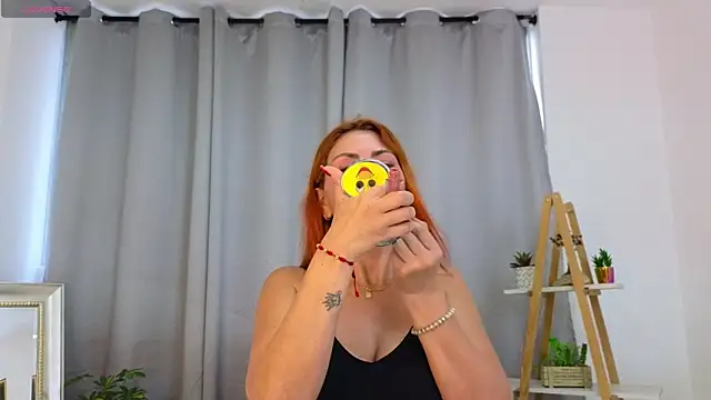 bella  adams online show from 02/06/25, 08:02