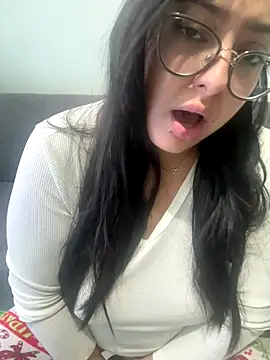 MileyGia online show from 12/05/25, 02:03