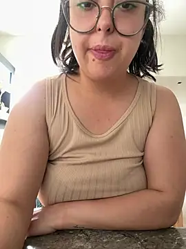 MileyGia online show from 03/08/26, 08:45