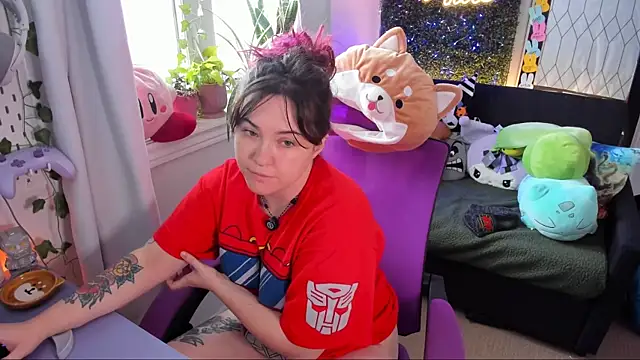 JennKenobi online show from 04/30/26, 02:23