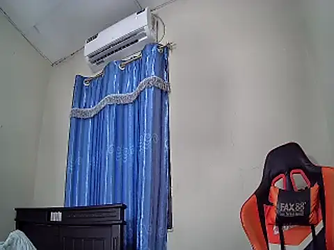 EvaTiffany online show from 01/26/25, 04:51