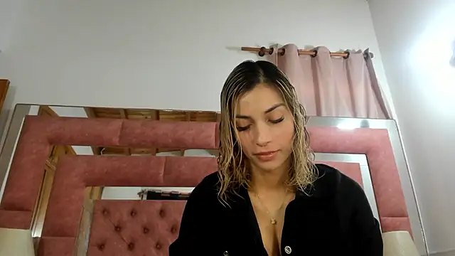 briana wonder69xxx online show from 11/01/25, 03:25