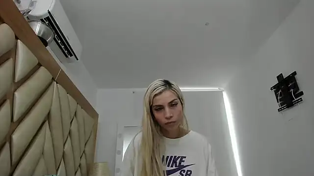 briana wonder69xxx online show from 05/06/26, 02:33