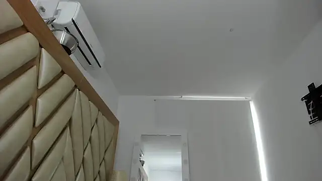 briana wonder69xxx online show from 06/15/26, 02:52