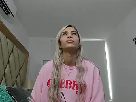 briana wonder69xxx online show from 06/23/26, 08:40