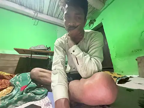 Snapshot of PrabV0319 chatting on 02/17/26, 07:20 PrabV0319 online show from 02/17/26, 07:20