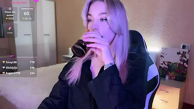 ariashaa online show from 11/01/25, 03:03