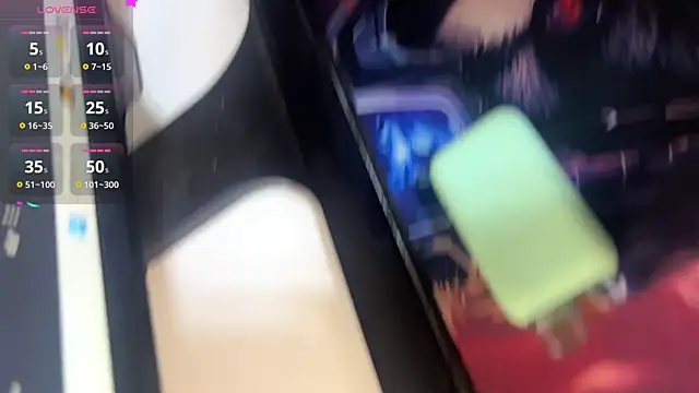 ariashaa online show from 11/12/25, 06:41