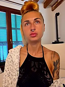 kylie blck online show from 09/27/25, 04:12