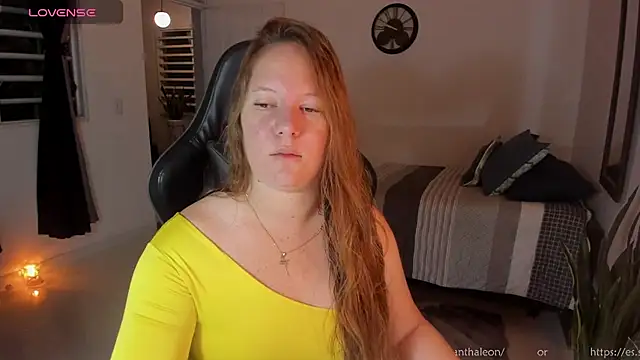 Snapshot of tamy_shine87 chatting on 02/01/26, 02:43 tamy shine87 online show from 02/01/26, 02:43