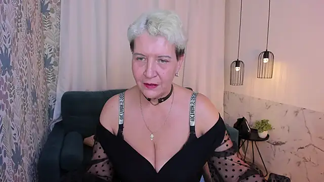 Snapshot of KathySunn chatting on 03/01/26, 01:24 KathySunn online show from 03/01/26, 01:24