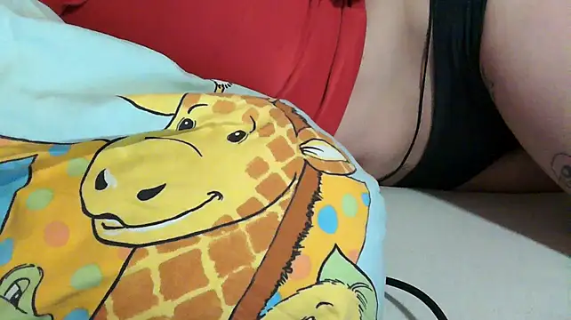 Snapshot of Sexyhexe511 chatting on 02/02/25, 02:27 Sexyhexe511 online show from 02/02/25, 02:27