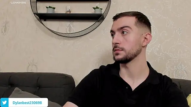 Snapshot of Dylan_Best chatting on 02/12/26, 11:00 Dylan Best online show from 02/12/26, 11:00