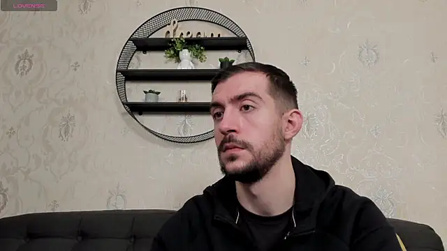 Snapshot of Dylan_Best chatting on 02/23/26, 04:32 Dylan Best online show from 02/23/26, 04:32