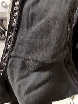 Snapshot of Philip266@xh chatting on 03/11/25, 04:32 Philip266xh online show from 03/11/25, 04:32