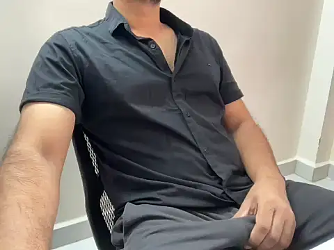 Snapshot of Arjun78877 chatting on 10/05/25, 09:07 Arjun78877 online show from 10/05/25, 09:07