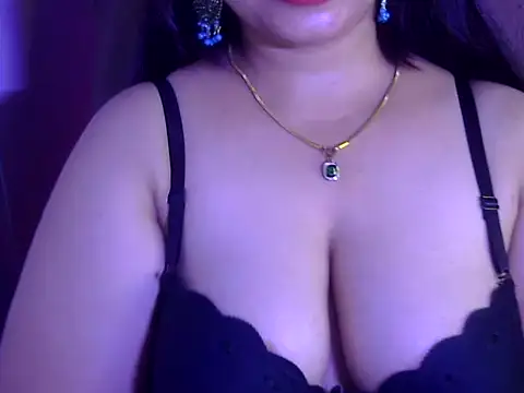 Snapshot of Maalnad_beauty chatting on 04/14/26, 06:03 Maalnad beauty online show from 04/14/26, 06:03