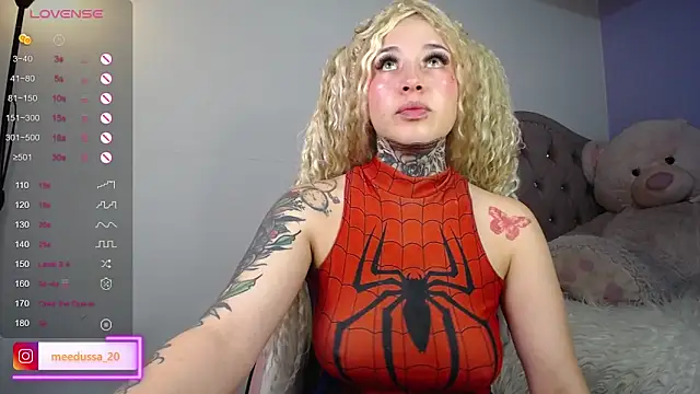 Snapshot of meedussa_20_ chatting on 12/23/24, 08:11 meedussa 20 online show from 12/23/24, 08:11