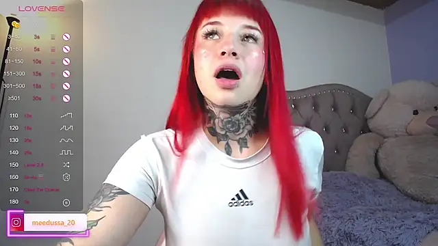 Snapshot of meedussa_20_ chatting on 02/24/25, 10:37 meedussa 20 online show from 02/24/25, 10:37