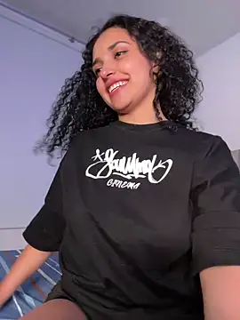 Lucy Marin online show from 01/28/25, 03:15