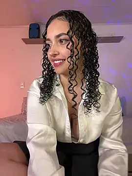 Lucy Marin online show from 03/13/25, 03:39