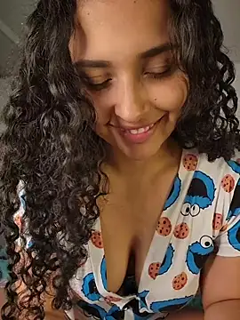 Lucy Marin online show from 05/14/26, 12:06
