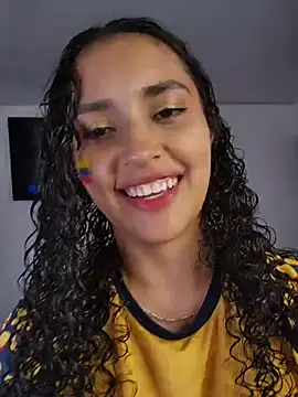 Snapshot of Lucy_Marin chatting on 06/18/26, 03:27 Lucy Marin online show from 06/18/26, 03:27