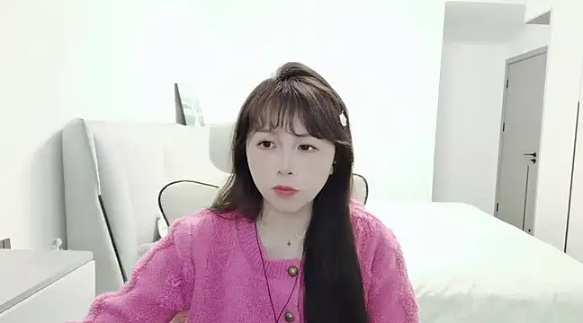 Sunset glow online show from 02/17/25, 02:26