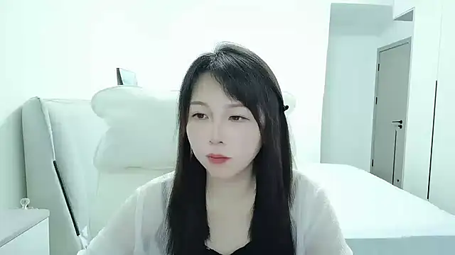 Sunset glow online show from 10/17/25, 07:33